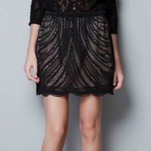 Zara lace scalloped skirt M